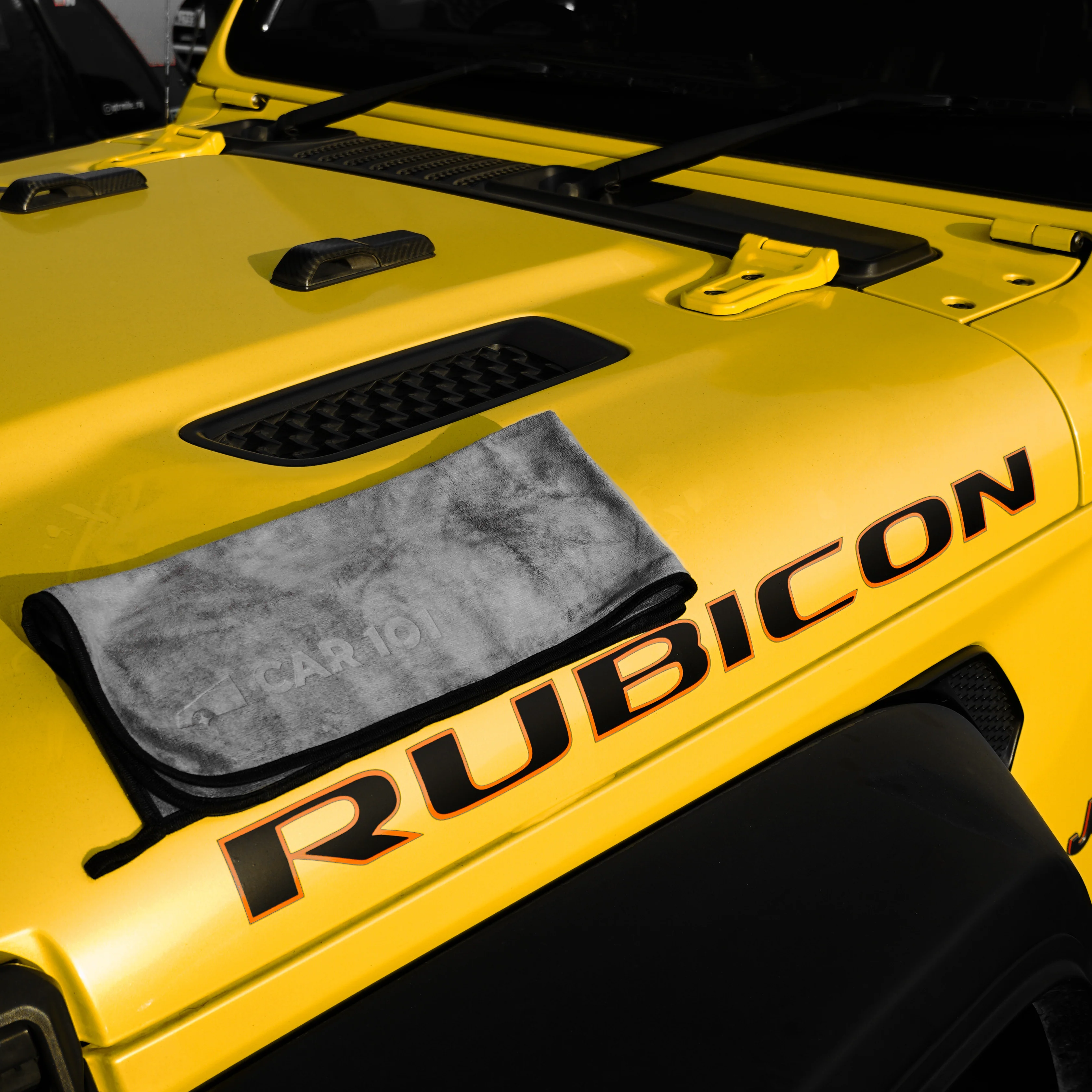 CAR101 500 GSM Microfiber Towel - Image 4