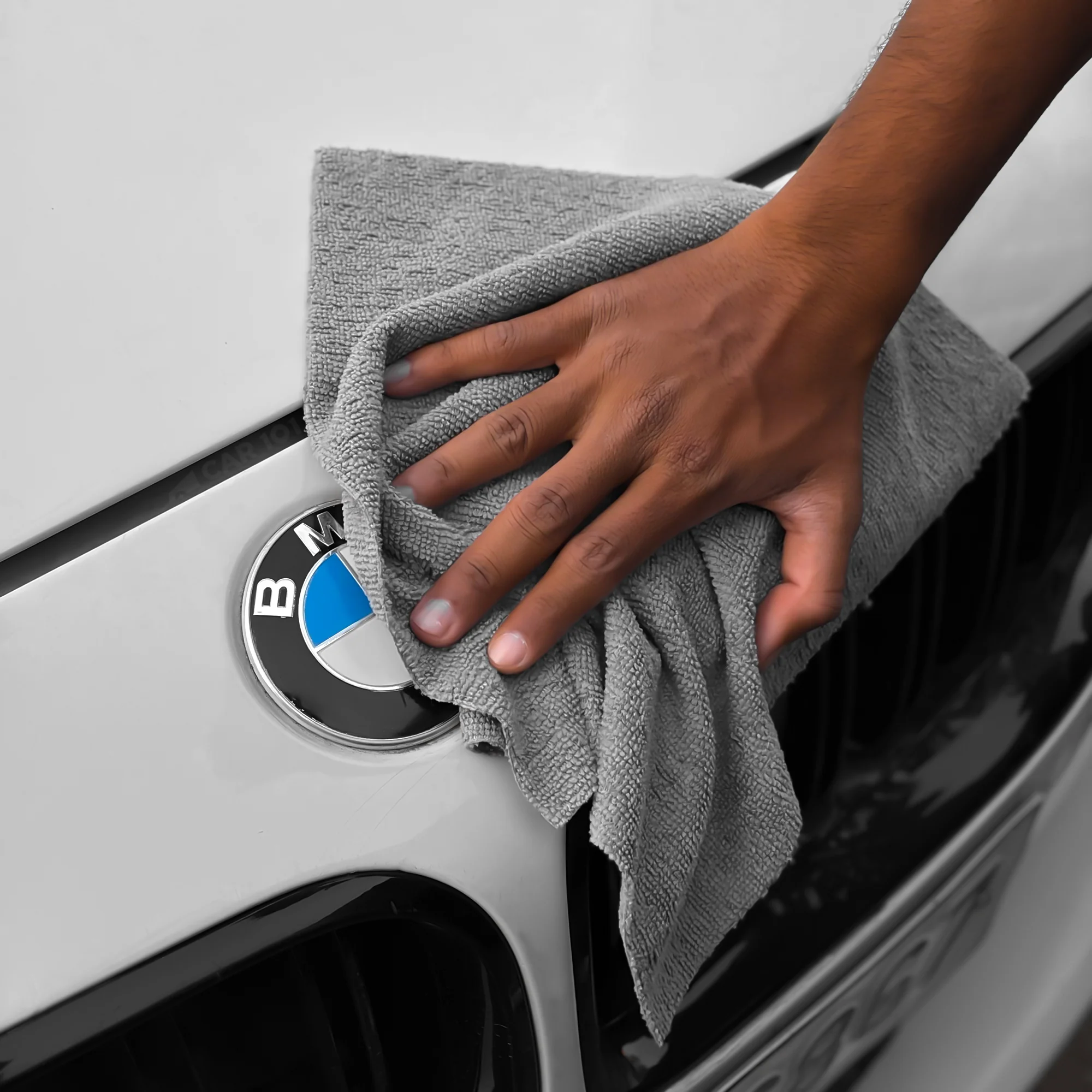 CAR101 Rip Rolls | 220 GSM Microfiber Towel Roll | 20 Units/Roll of tearable & reusable microfibre towels. - Image 11